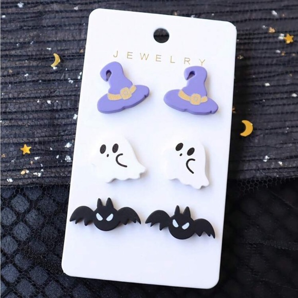 Halloween Themed Acrylic Earrings 3 pairs witch hat, ghosts, bats 🦇 NWT - Picture 1 of 1